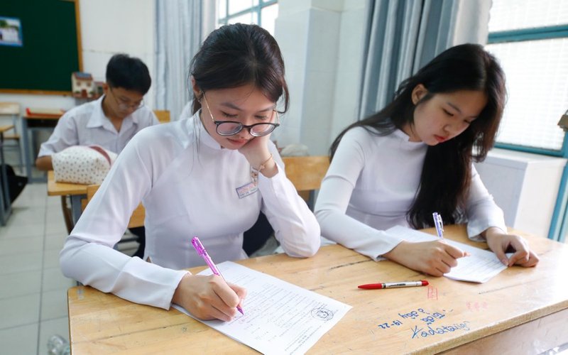 bi-quyet-luyen-toan-dai-hoc-hoc-gi-luyen-nhu-the-nao-de-dat-thu-khoa-alotruyenchu-com-24-3
