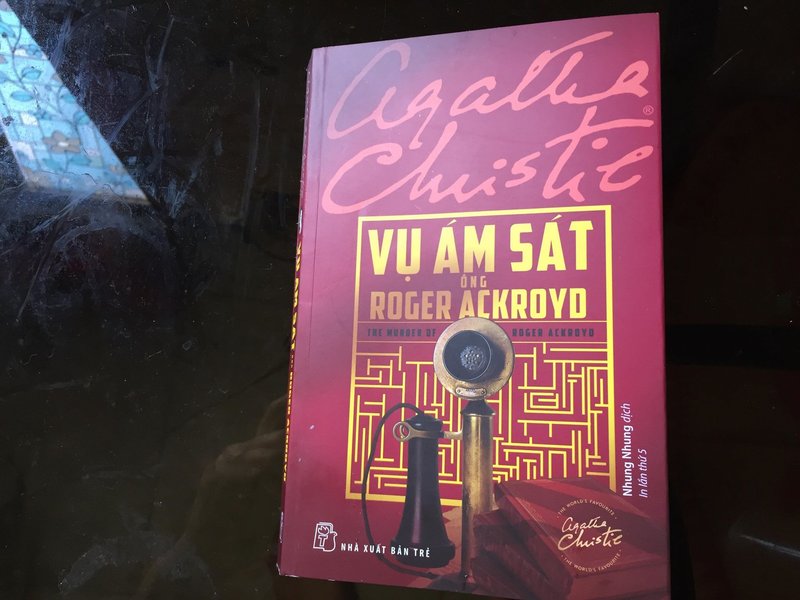 vu-am-sat-ong-roger-ackroyd-giai-ma-cai-ket-bat-ngo-cua-agatha-christie-alotruyenchu-com-1-3